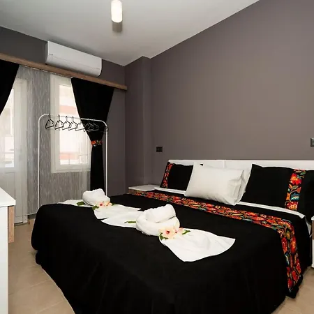 Hotell Esquire And Lounges